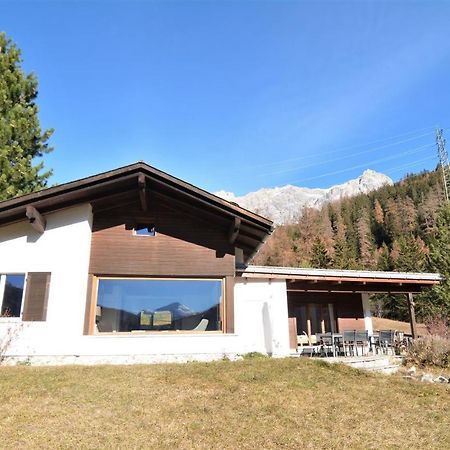 Vila Haus Schwarz Savognin Exteriér fotografie