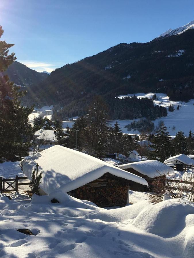 Vila Haus Schwarz Savognin Exteriér fotografie