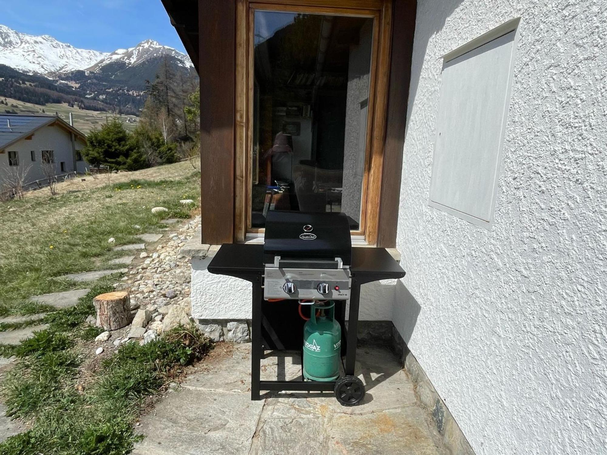 Vila Haus Schwarz Savognin Exteriér fotografie